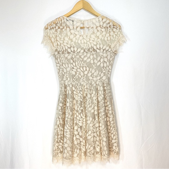 Lauren Conrad cream lace dress, Size 2 - Picture 2 of 12